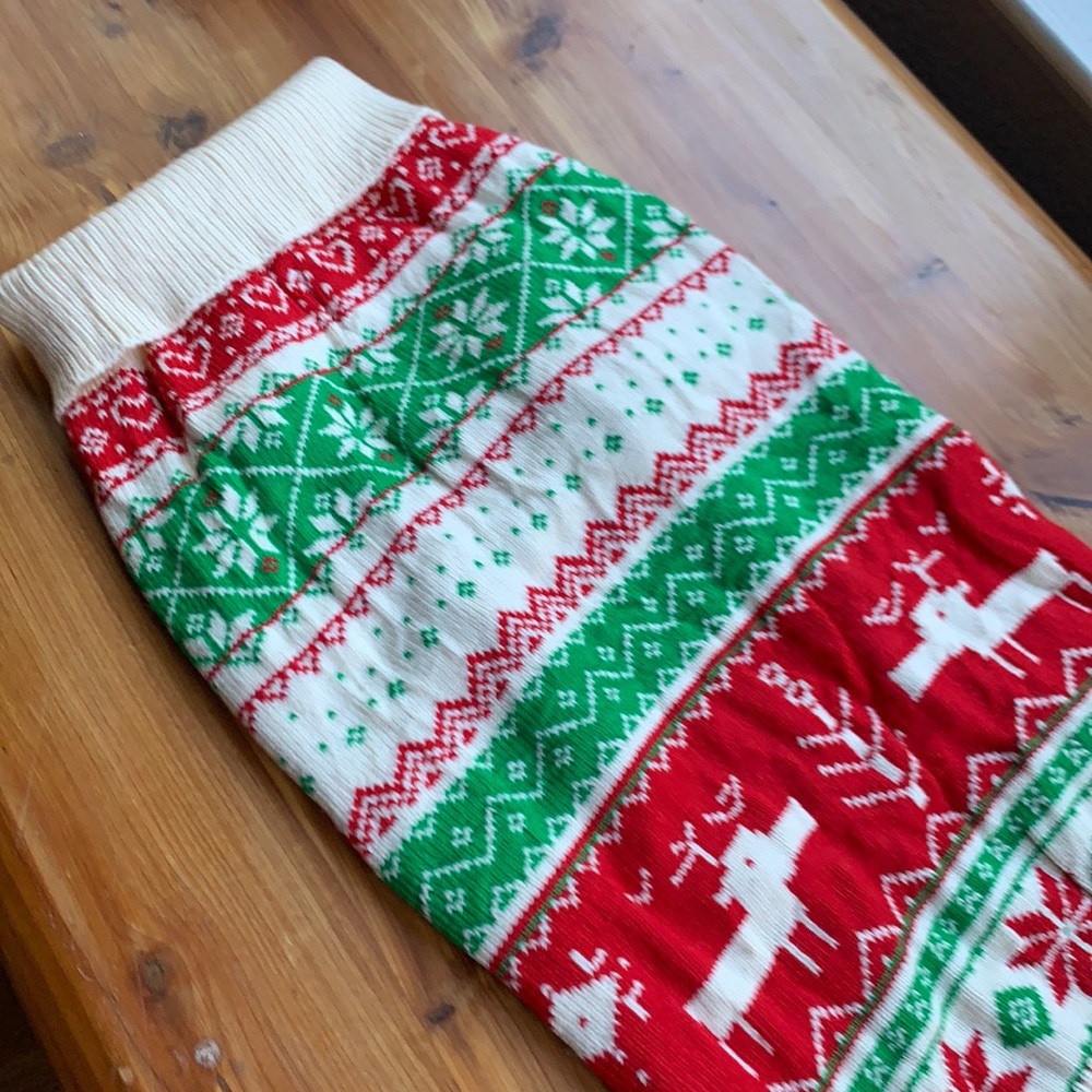 Christmas dog sweater nwot approx 18"